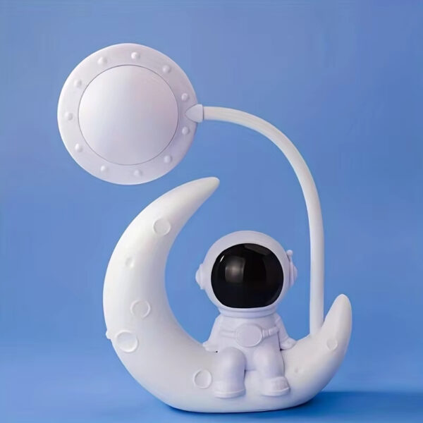 Creative Moon Astronaut Nightlight, LED Small Desk Lamp For Bedroom Decoration, Christmas Gift Modern Desk Lamp For Bedroom Decor, Ideal Christmas Gift - Image 5